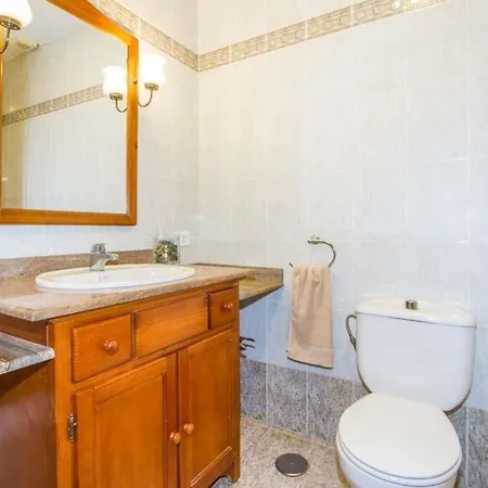 Villa Puerto Del Carmen Sleeps 8 Pool Air Con Wifi *