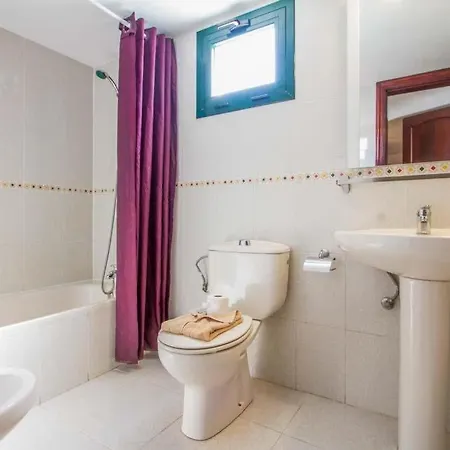 Villa Puerto Del Carmen Sleeps 8 Pool Air Con Wifi *